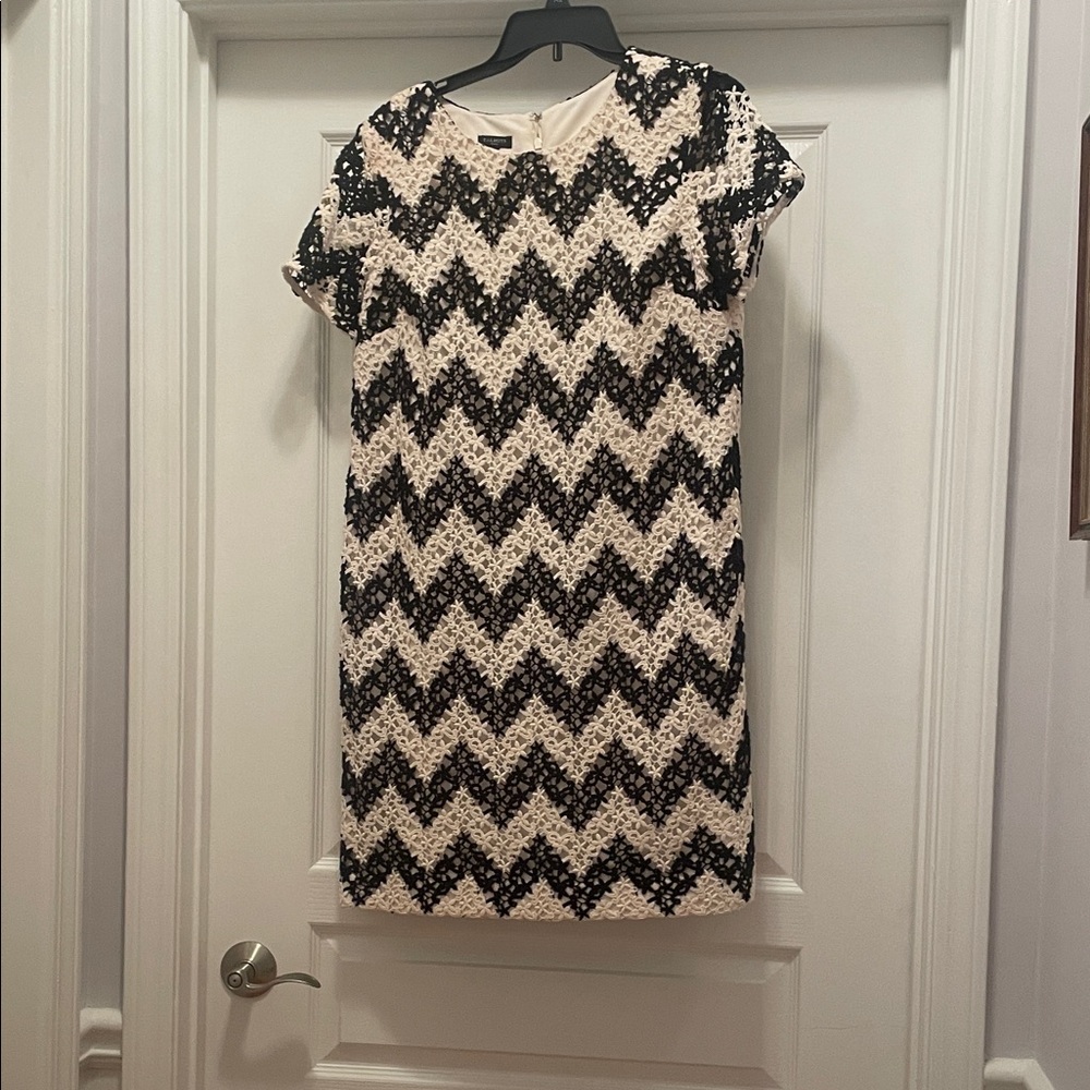 Talbots Black and Cream Chevron Mini Dress‎